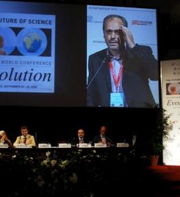 Montaggio attrezzatura per conferenza Future of Science