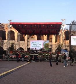 Montaggio mega schermi led a Verona per manifestazione Vino Custoza