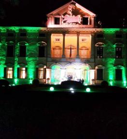 Illuminazione facciata e giardino interno di Villa Sigurtà per festa esclusiva